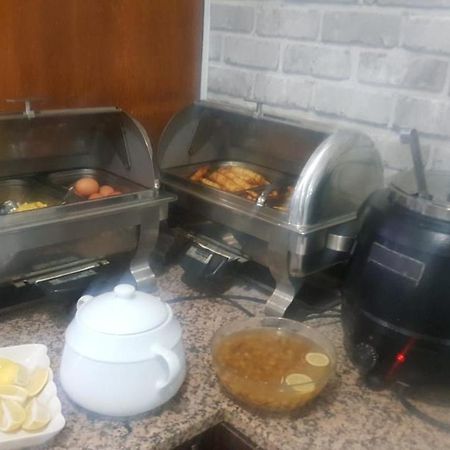נבשהיר Hotel Seven Brothers מראה חיצוני תמונה
