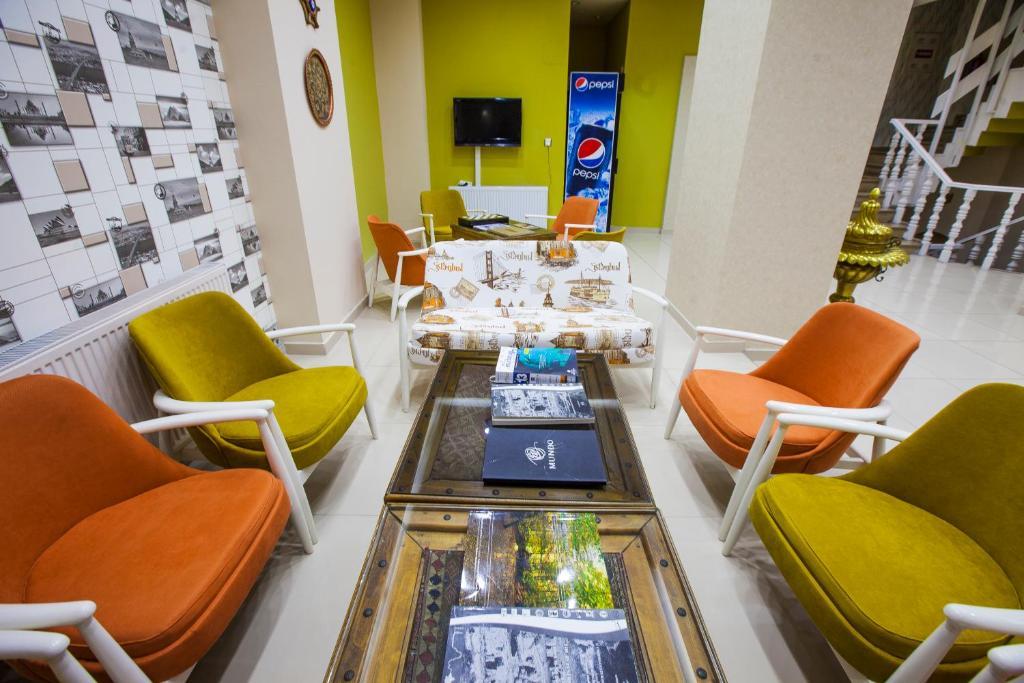 נבשהיר Hotel Seven Brothers מראה חיצוני תמונה