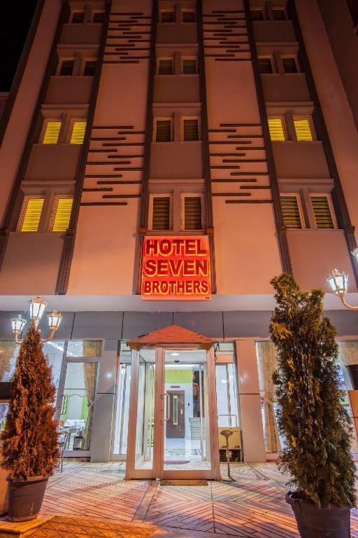 נבשהיר Hotel Seven Brothers מראה חיצוני תמונה